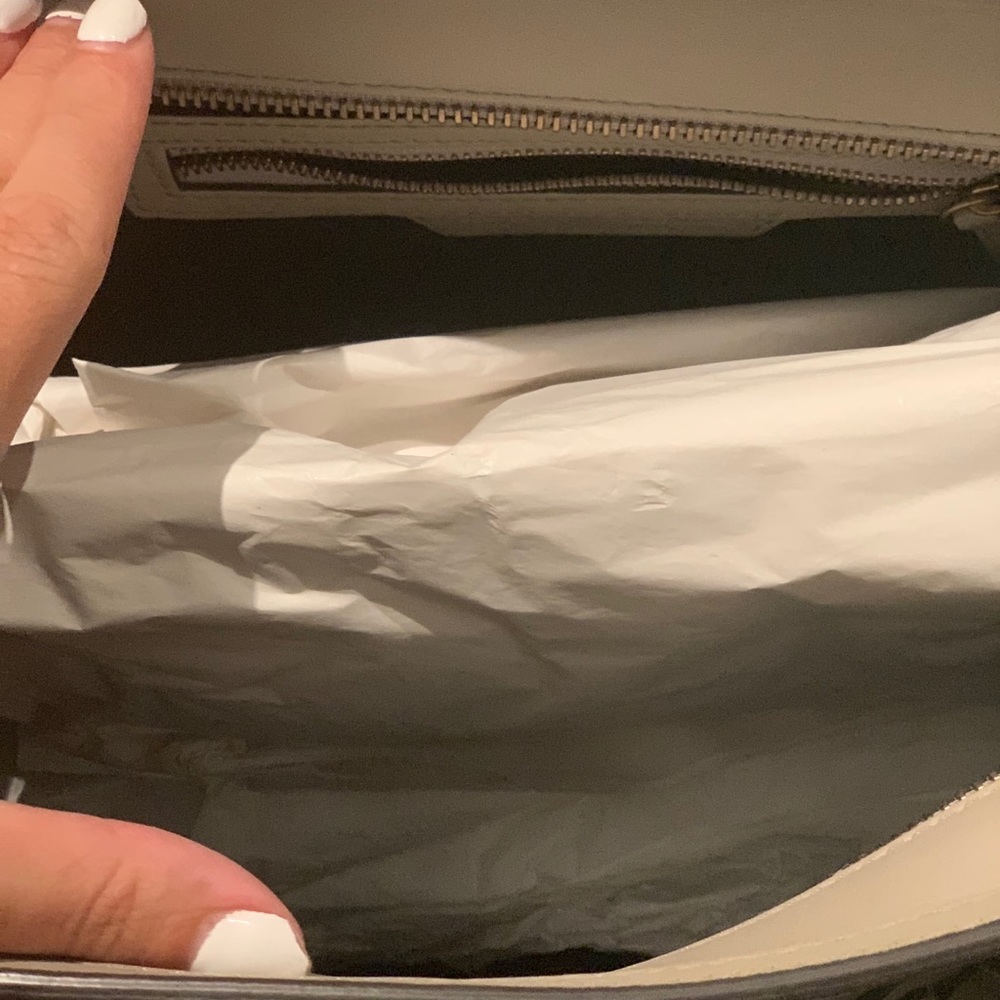Bag - Picture 2 of 3